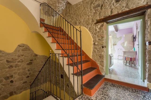 Madalen Guest House Боза Екстериор снимка